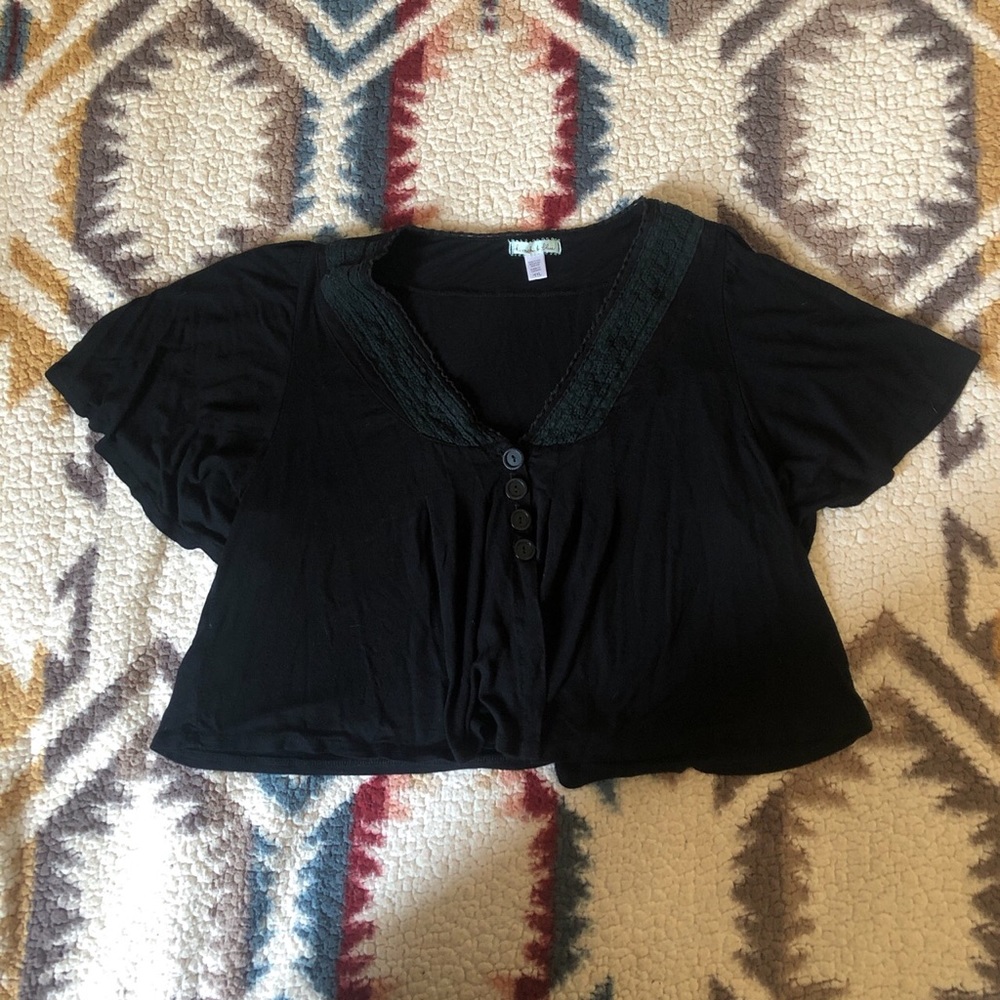 Black flowy top, size medium